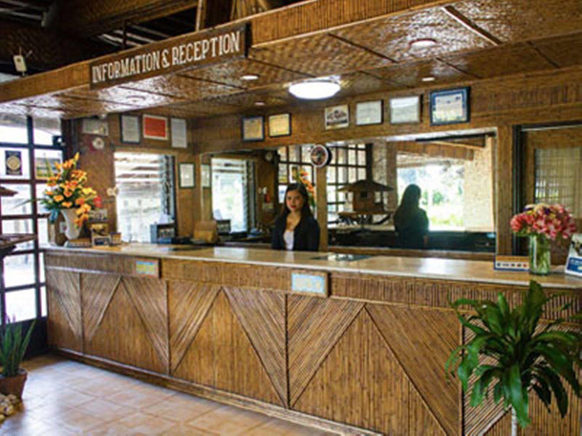 Matabungkay Beach Hotel 리안 외부 사진